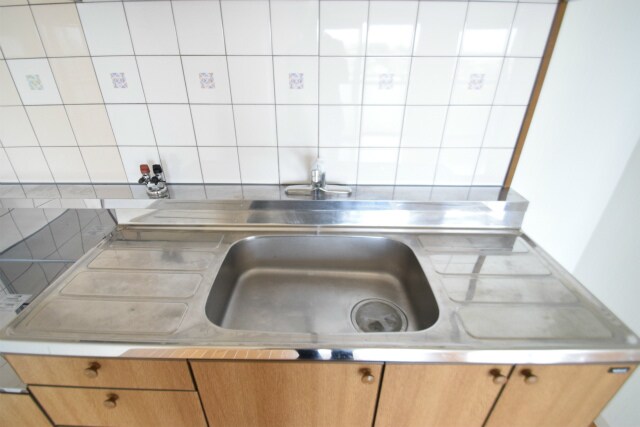 ＲＯＮＡ　ＨＹＡＴＴの物件内観写真