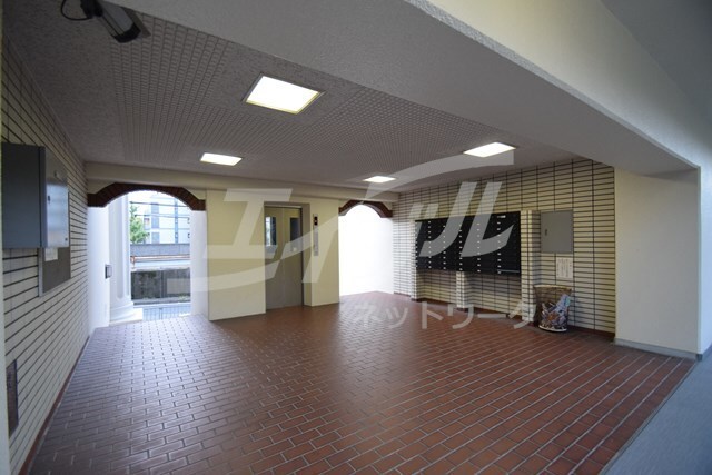 グリースシャトー桃山台の物件外観写真