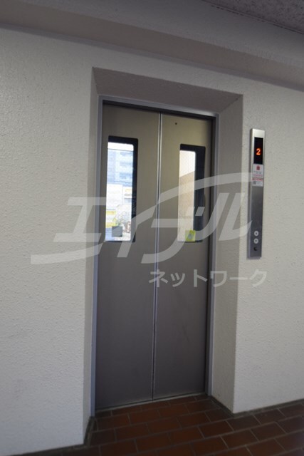 グリースシャトー桃山台の物件外観写真