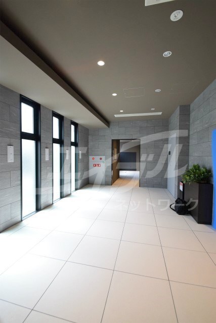 グランセジュール江坂の物件外観写真