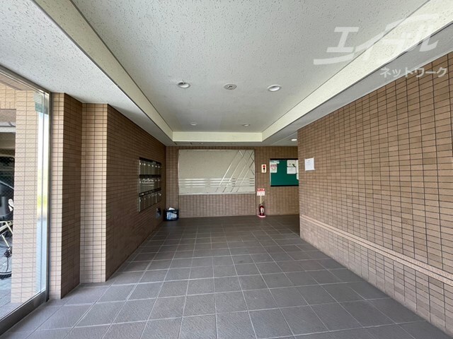 ラフィーネ高塚の物件外観写真