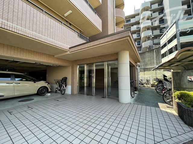 ラフィーネ高塚の物件外観写真