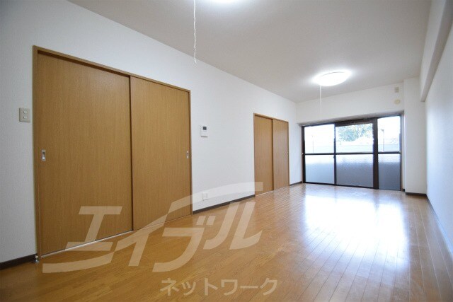 ラフィーネ高塚の物件内観写真