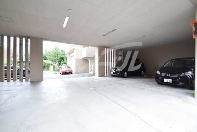 アーデン千里中央の物件外観写真