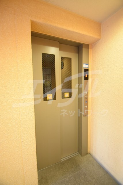 アーデン千里中央の物件外観写真