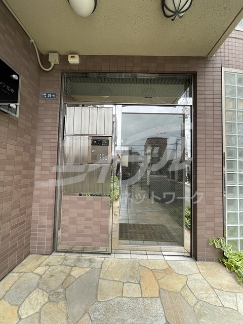 ウエルメゾン江坂の物件外観写真