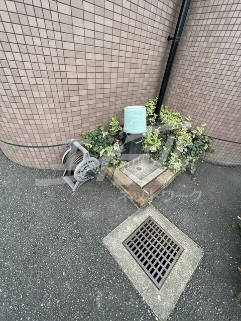 ウエルメゾン江坂の物件外観写真