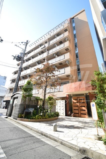 ウィニング・パラ江坂の物件外観写真