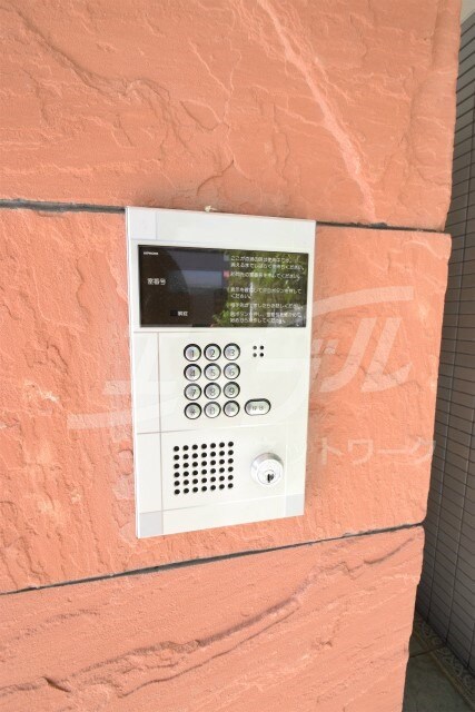 ウィニング・パラ江坂の物件外観写真