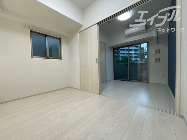 ライブガーデン江坂Ⅸの物件内観写真