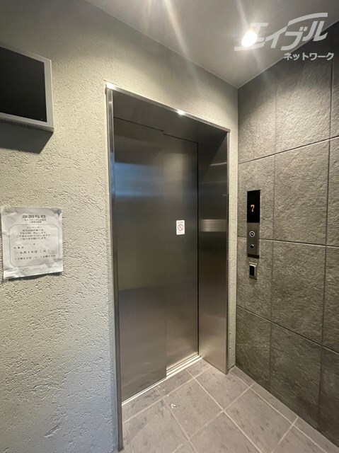 ライブガーデン江坂Ⅸの物件外観写真