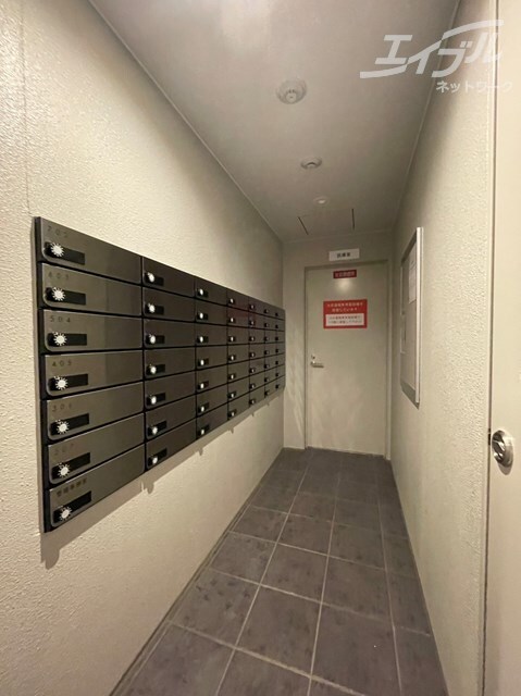 ライブガーデン江坂Ⅸの物件外観写真