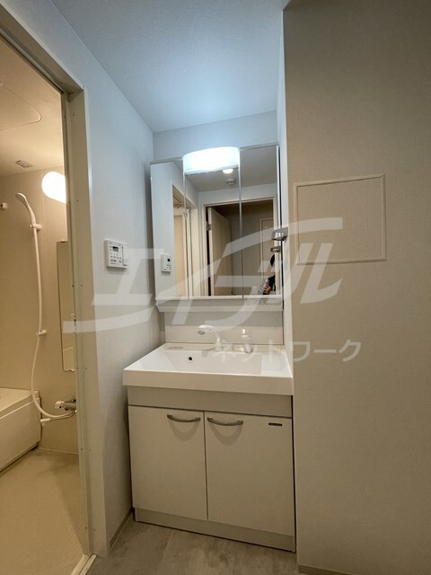 ライブガーデン江坂Ⅸの物件内観写真