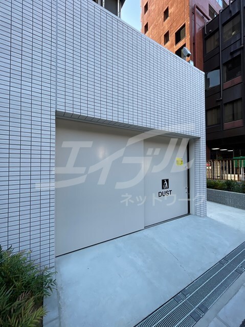 アドバンス江坂ラシュレの物件外観写真