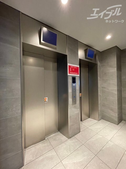 THE MUTUAL 江坂の物件外観写真