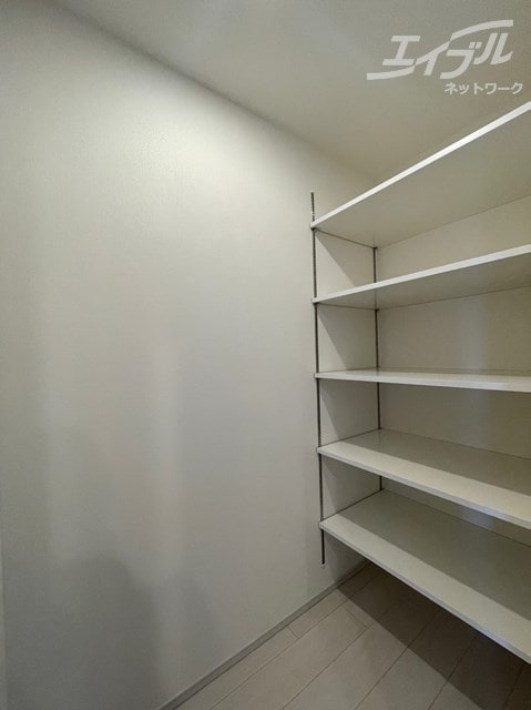 THE MUTUAL 江坂の物件内観写真