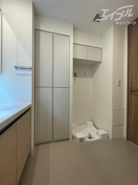 THE MUTUAL 江坂の物件内観写真