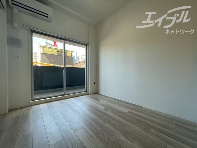 セレニテ江坂エクラの物件内観写真
