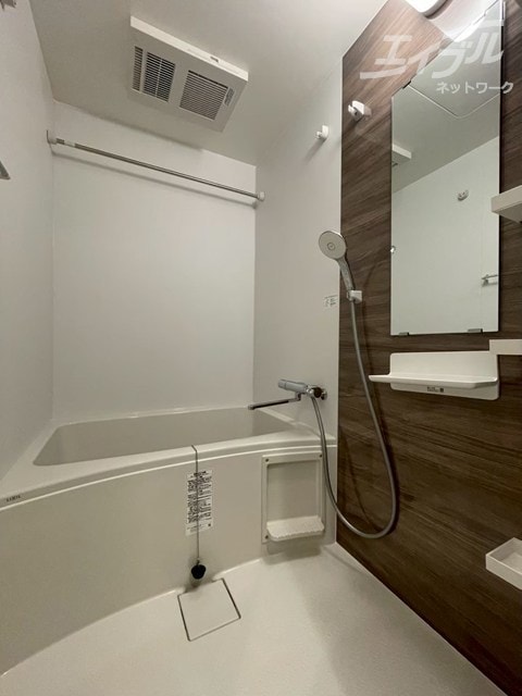 セレニテ江坂エクラの物件内観写真