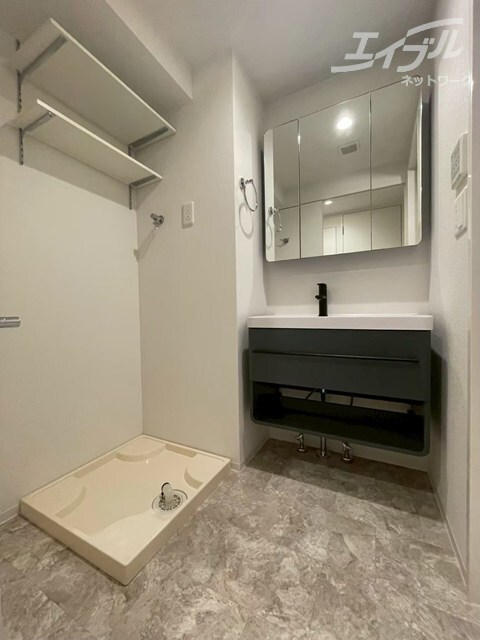 セレニテ江坂エクラの物件内観写真