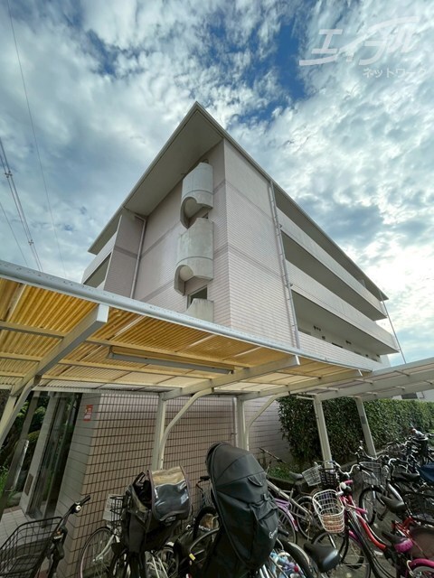 大阪府豊中市東泉丘１丁目の物件外観写真