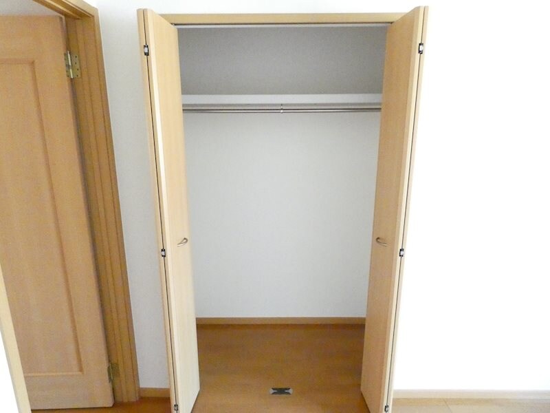 メゾンＦナイヤガラIIの物件内観写真