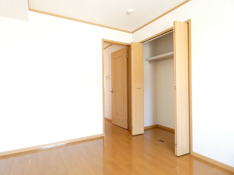 メゾンＦナイヤガラIIの物件内観写真