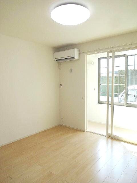 メゾンドルミエール蟻ヶ崎の物件内観写真