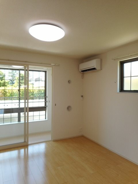 メゾンドルミエール蟻ヶ崎の物件内観写真