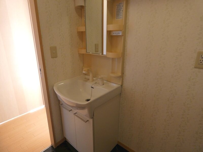 シャローム本郷B・Cの物件内観写真