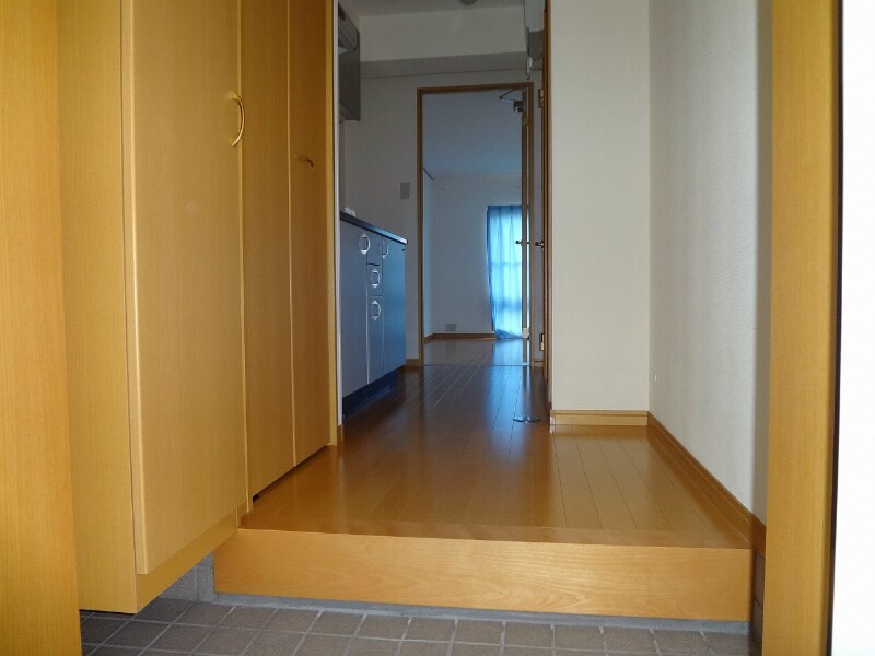 フローラルヒルズの物件内観写真