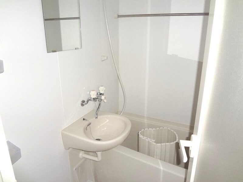 フローラルヒルズの物件内観写真