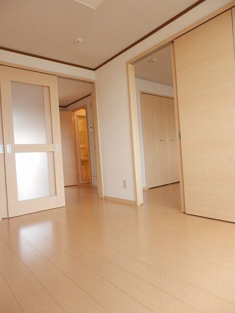 エルディム花水木東棟の物件内観写真