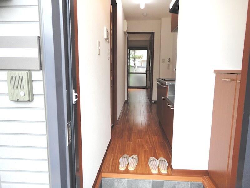 ＳＴＥＰ ＣＯＵＲＴ ＯＮＩＷＡの物件内観写真