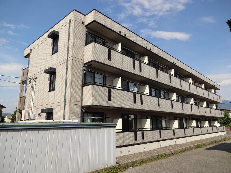 スクエアガーデンKAMAKURA　C棟の物件外観写真