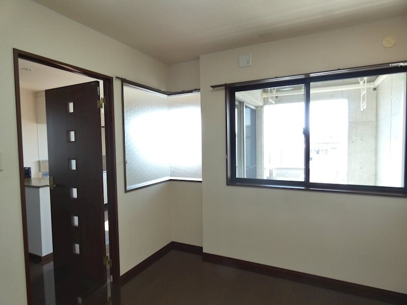 メゾンラサーナの物件内観写真