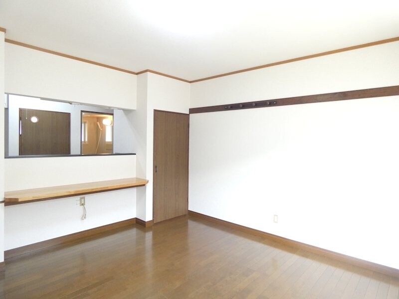 ハイツ佐紀の物件内観写真