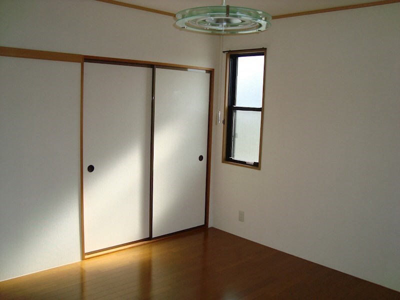 ラ・プレーヌEの物件内観写真