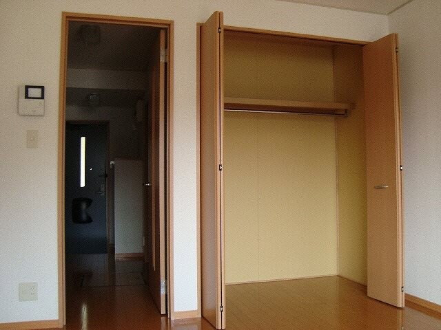 ポート・ヨコヤマの物件内観写真