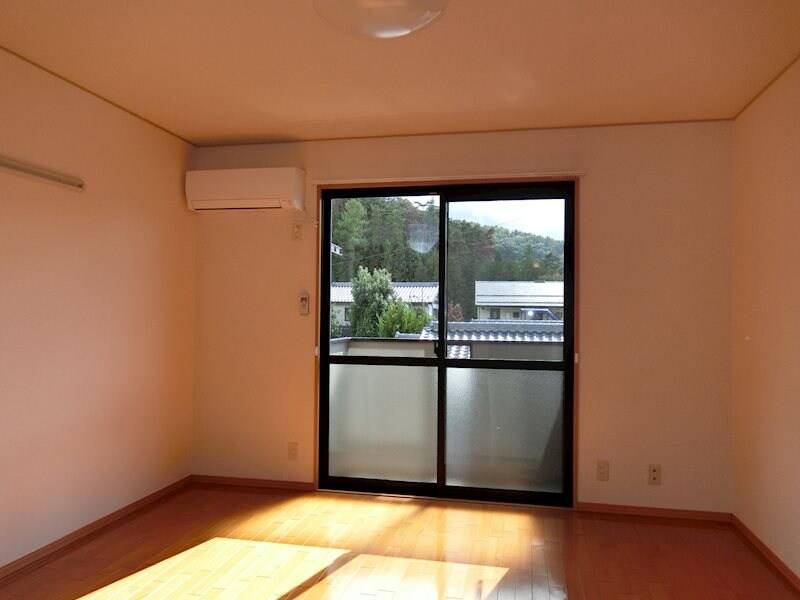 ポート・ヨコヤマの物件内観写真