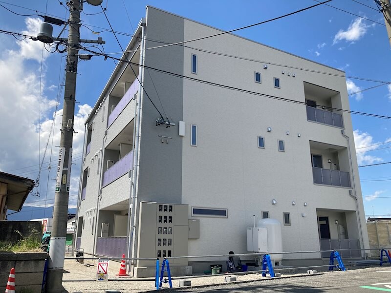 カリーナレジデンスの物件外観写真