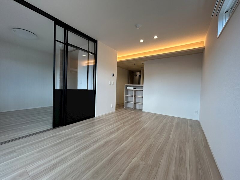 THREEの物件内観写真