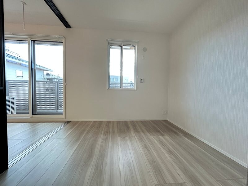 THREEの物件内観写真