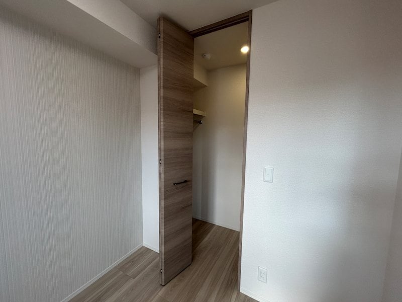 THREEの物件内観写真