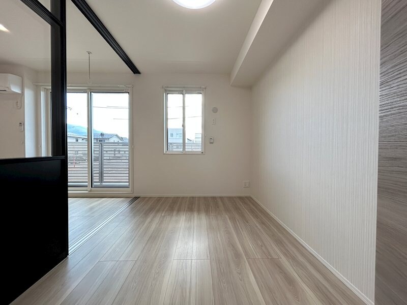 THREEの物件内観写真