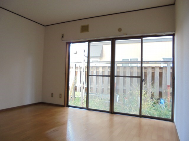 タウンハウス赤沼の物件内観写真