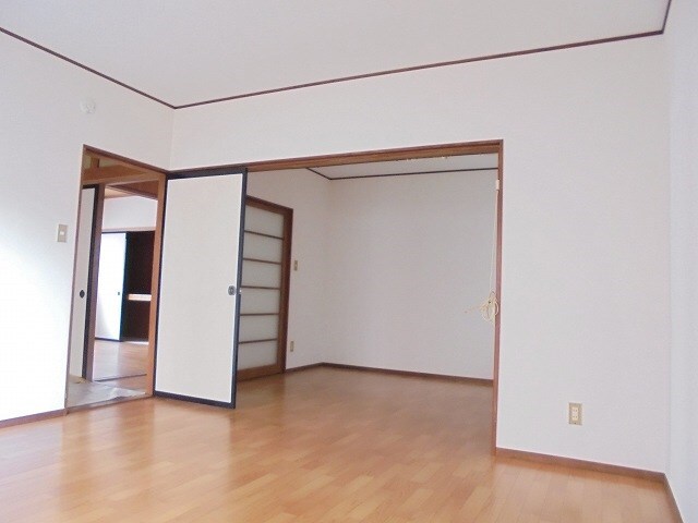 タウンハウス赤沼の物件内観写真