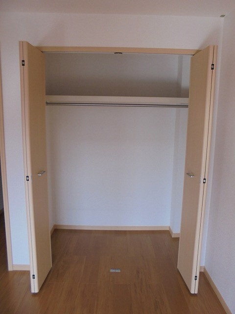 エヴァーグリーン2000の物件内観写真