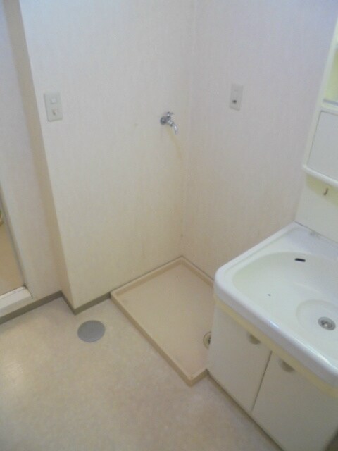 コンフォート轟Aの物件内観写真