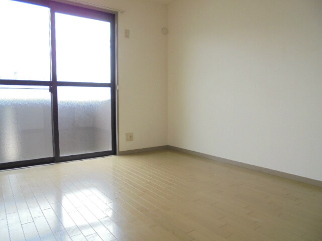 コンフォート轟Aの物件内観写真